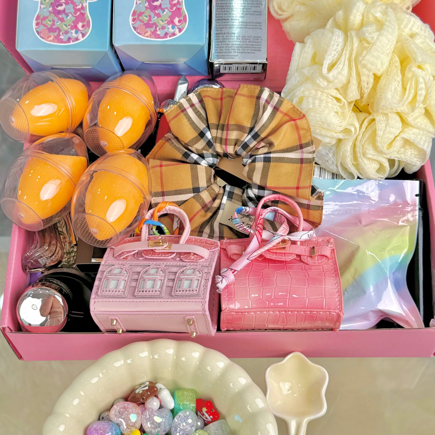 Packing Video for Luckie Scoop – Makeup Blind Box with Designer Brands